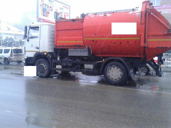 Пенсионерка-нарушительница попала под колеса мусоровоза
